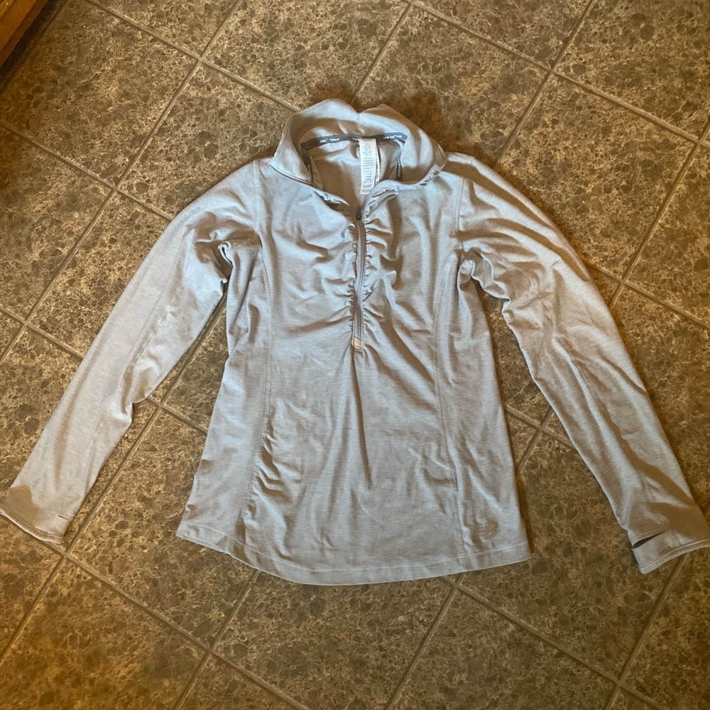 Athletic pullover